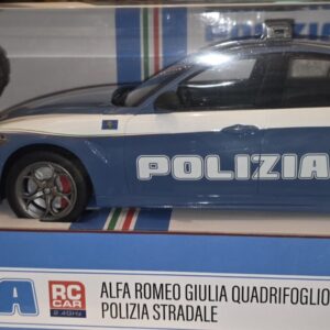 Macchina radiocomandata Re.El Toys Alfa Romeo Giulia Quadrifoglio Polizia Stradale in scala 1/14